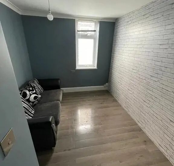 1 Bed Flat on Martlet Grove, Northolt UB5