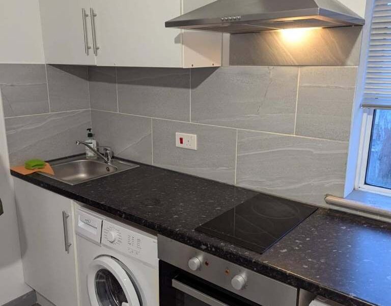 En-Suite Room in London, Northolt, UB5 4LX