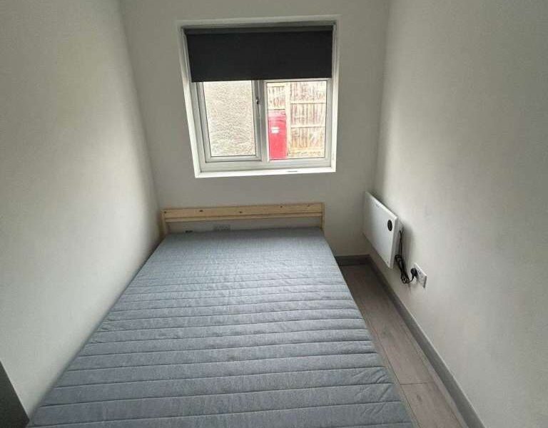 Studio Flat in Slough SL1 5PR
